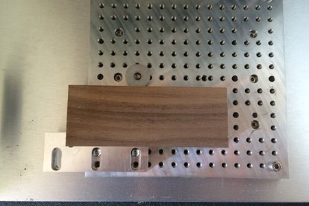 Clamping bar